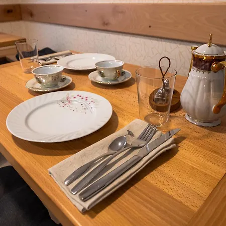 فندق مبيت وإفطار 4 Tete 3*