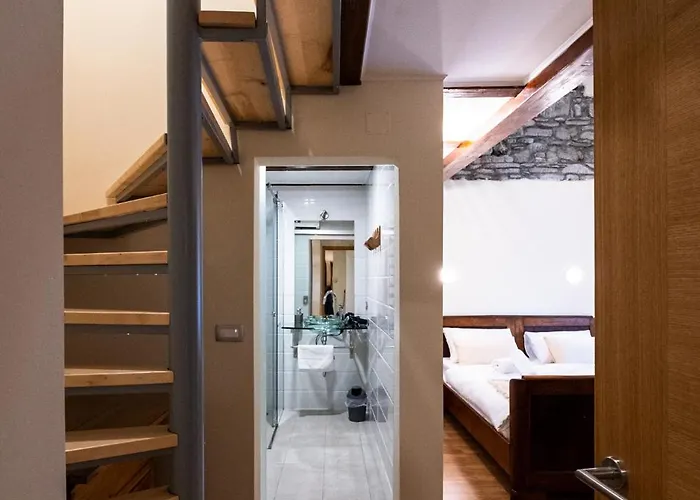 4 Tete Bed & Breakfast 3*