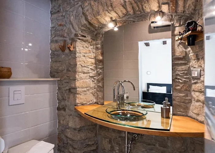 Oda ve Kahvaltı 4 Tete 3*